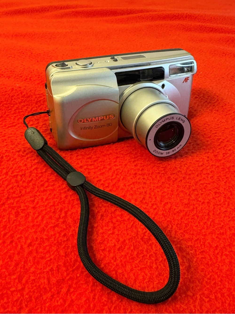 Olympus Infinity Zoom 80 35mm Film Camera 38-80mm AF Quartz Date Tested
